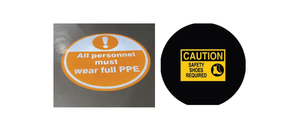 안전보호구(PPE) 착용 안내 — 'All personnel must wear full PPE' 주황 원형 표시와 'CAUTION SAFETY SHOES REQUIRED' 노랑 원형 표시 2종